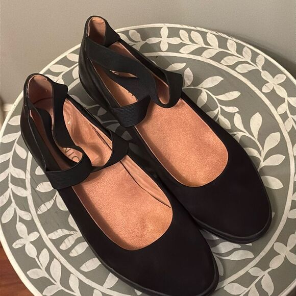 Vionic Shoes Ellery Black Ballerina Ankle Strap Wedge Size 6.5 - Picture 2 of 8